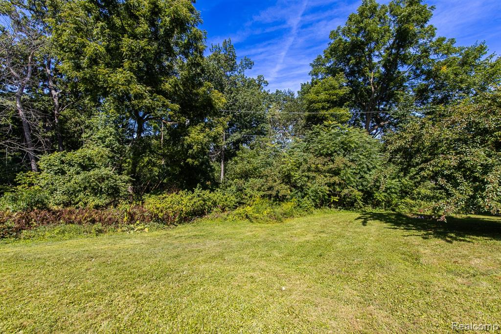 8410 Elizabeth Lake Road, White Lake, MI — Photo 44
