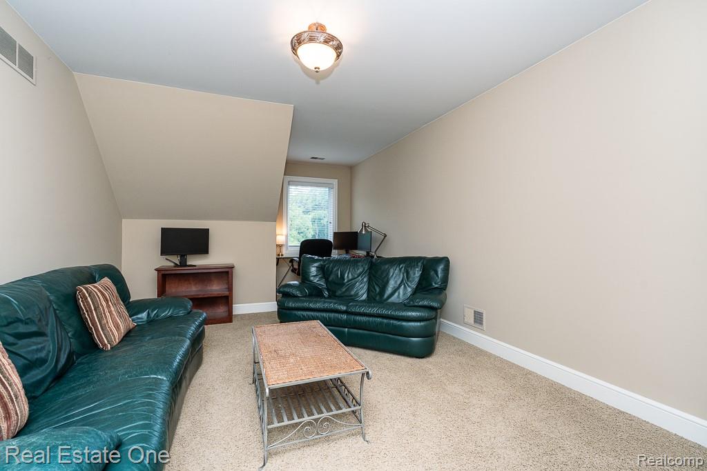 2737 Pebble Beach Drive, Oakland, MI — Photo 48