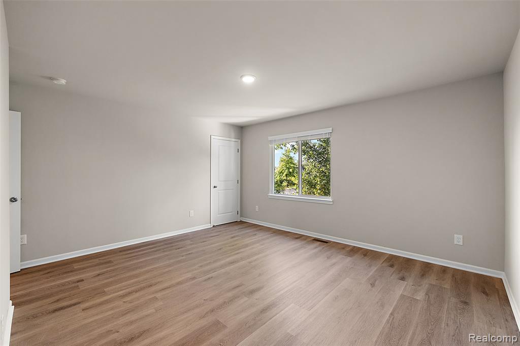 51428 Marlin Drive, Chesterfield, MI — Photo 32