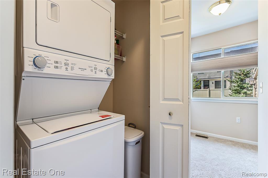 61726 VALLEY FORGE, South Lyon, MI 48178 — Photo 24