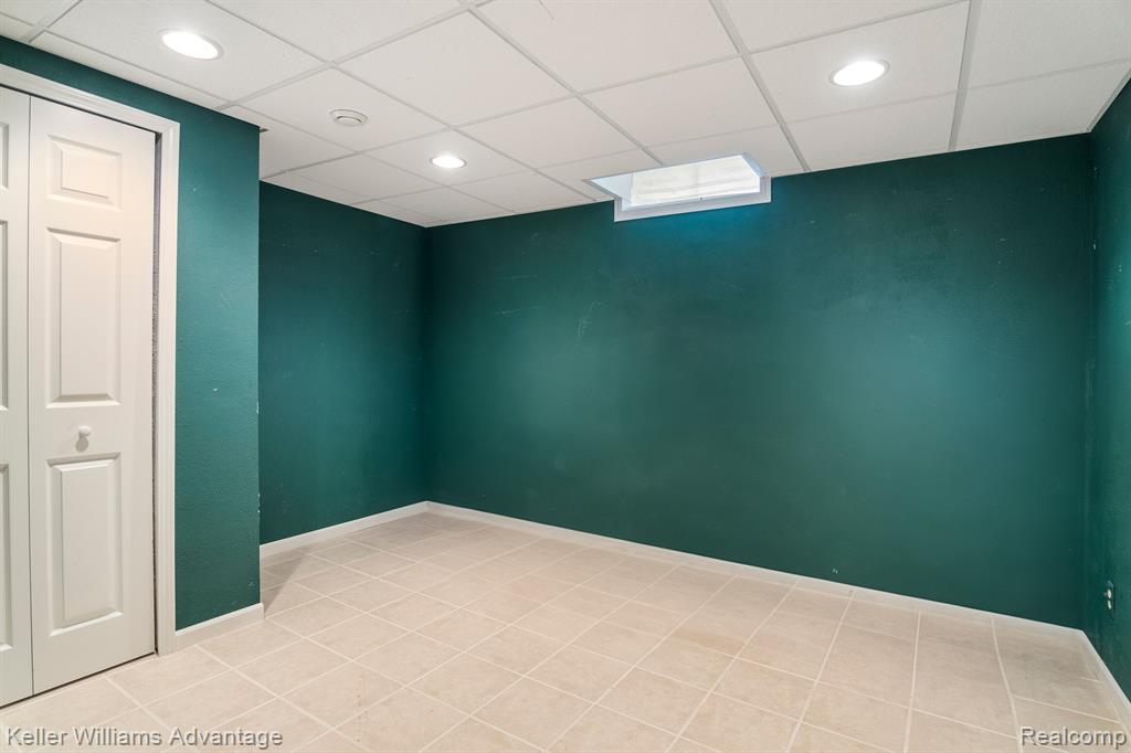 24923 FAIRWAY HILLS Drive, Novi, MI — Photo 29