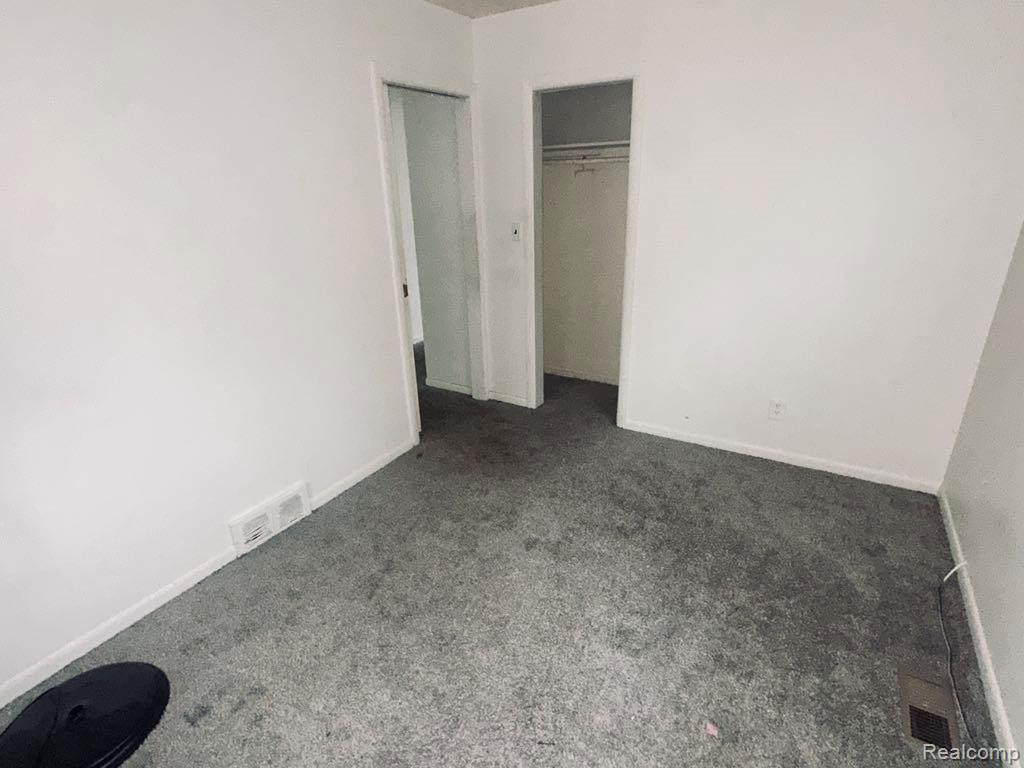 19180 Riverview Street, Detroit, MI 48219 — Photo 11