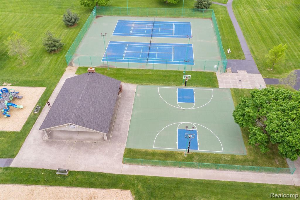 41988 BAINTREE Circle, Northville, MI 48168 — Photo 69