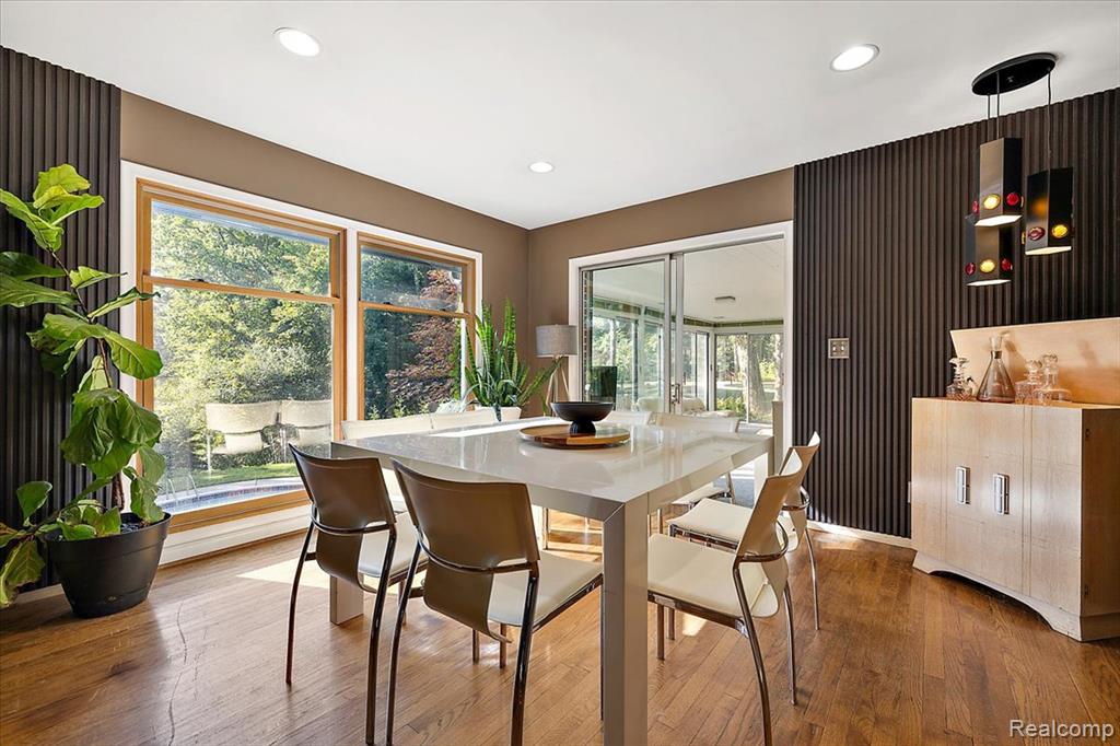 7315 Lindenmere Drive, Bloomfield Hills, MI 48301 — Photo 16