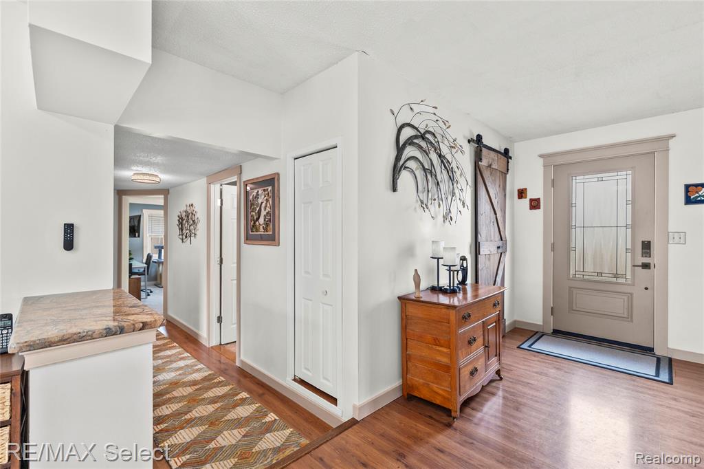 3101 W Maple Avenue, Flint, MI 48507 — Photo 26