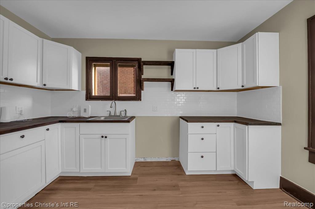 5215 Buckingham Avenue, Detroit, MI 48224 — Photo 10