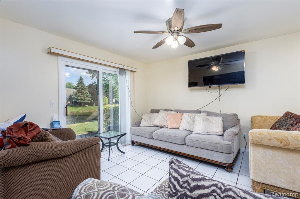 52448 Cedar Mill Drive, Macomb, MI 48042 — Photo 18