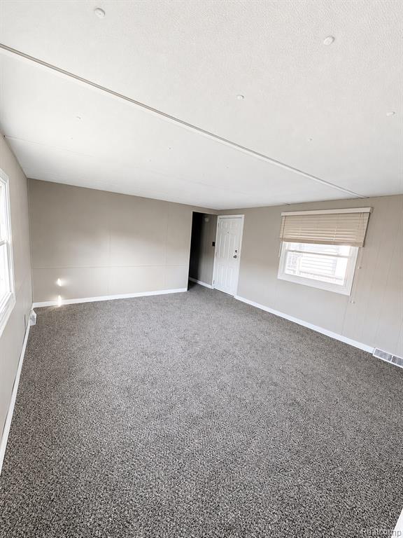 107 Foxpointe Ct, Swartz Creek, MI 48473 — Photo 4