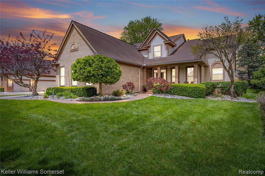8354 Hummingbird, Commerce Twp, MI 48382 — front exterior