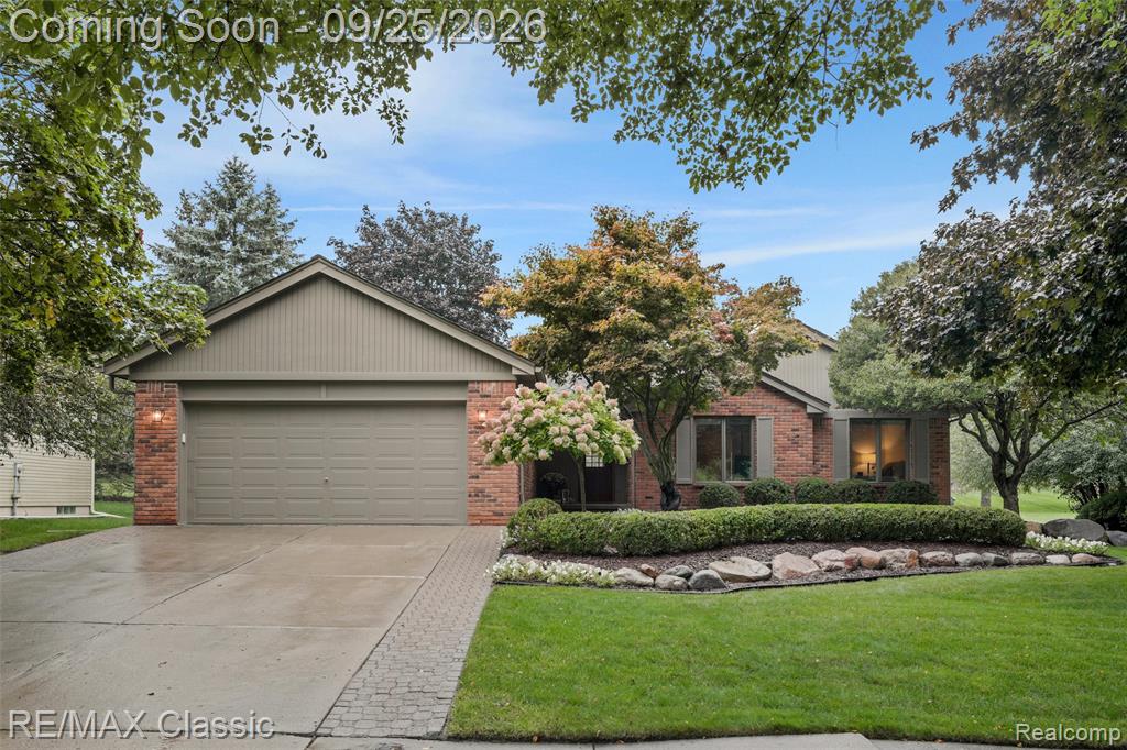 25511 Buckminster Drive, Novi, MI