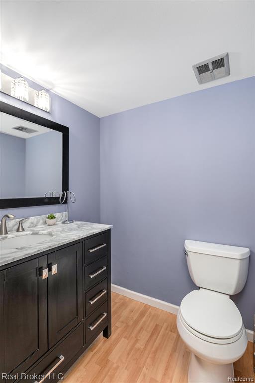 1448 BRENTWOOD Drive, Troy, MI 48098 — Photo 17