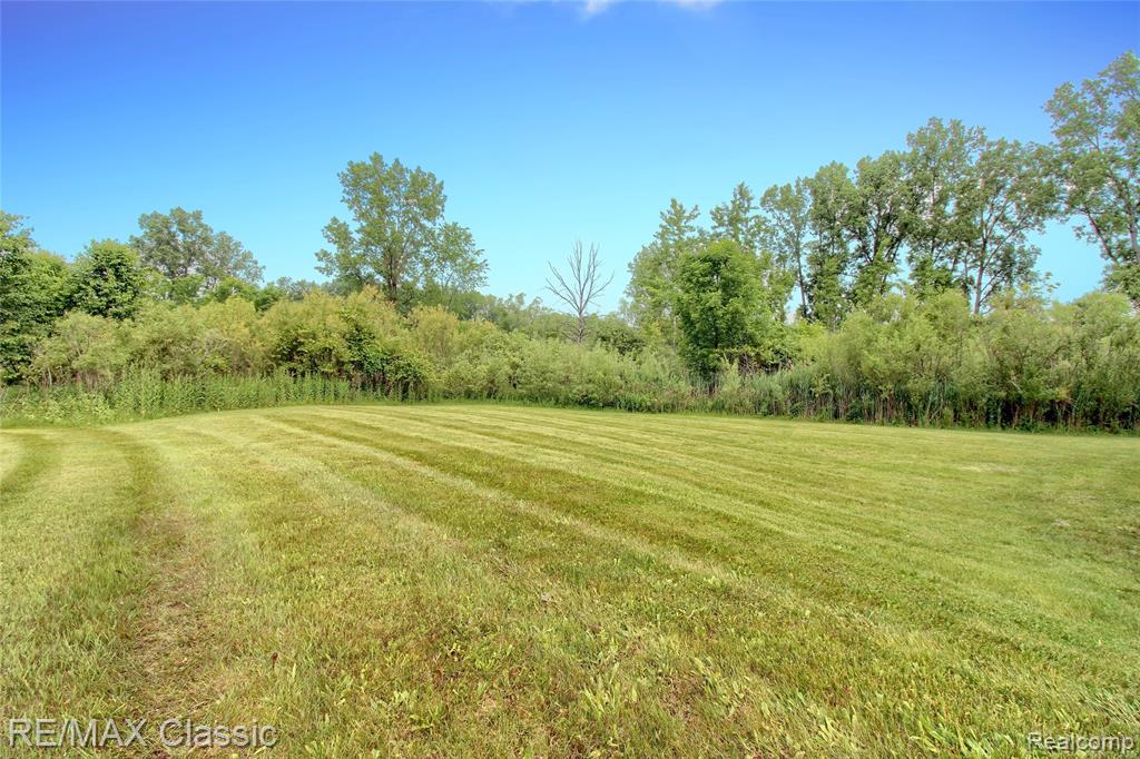 761 Nissen Court, Wixom, MI 48393 — Photo 46