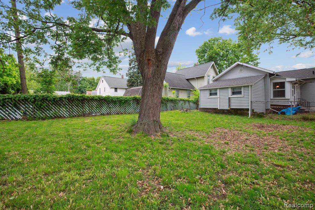533 W GANSON Street, Jackson, MI 49201 — Photo 33
