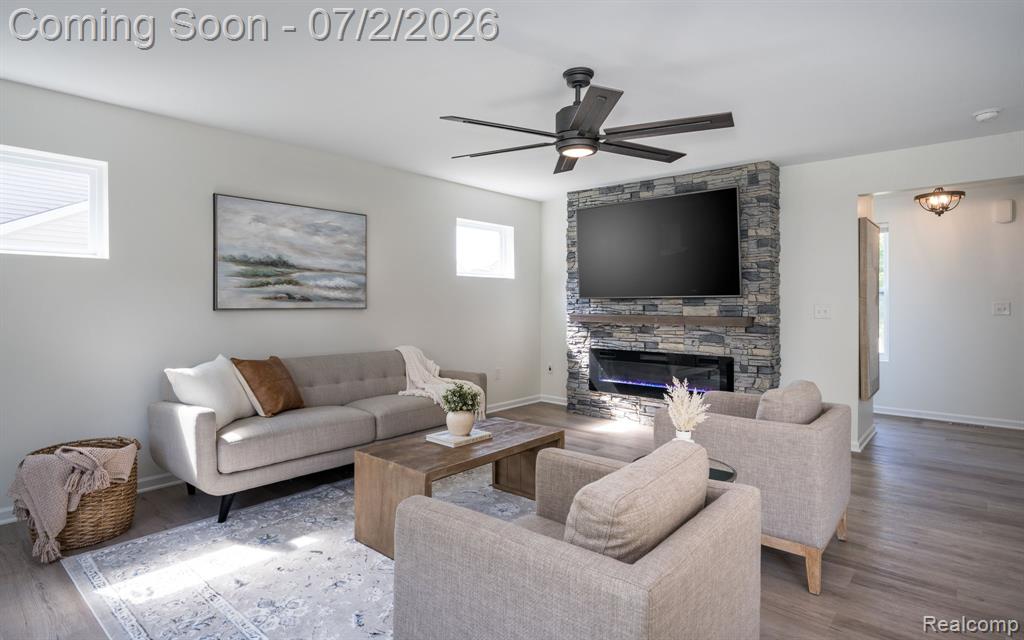 425 Knollwood Drive, Ortonville, MI 48462 — Photo 9