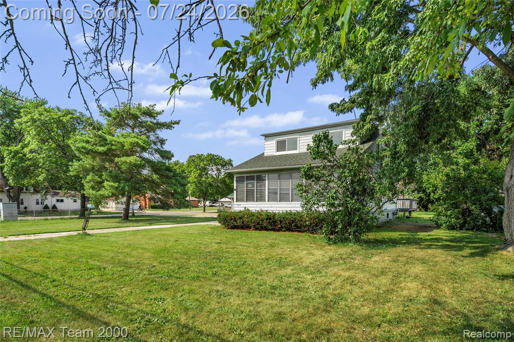 19615 Eastwood Drive, Harper Woods, MI 48225 — Photo 51
