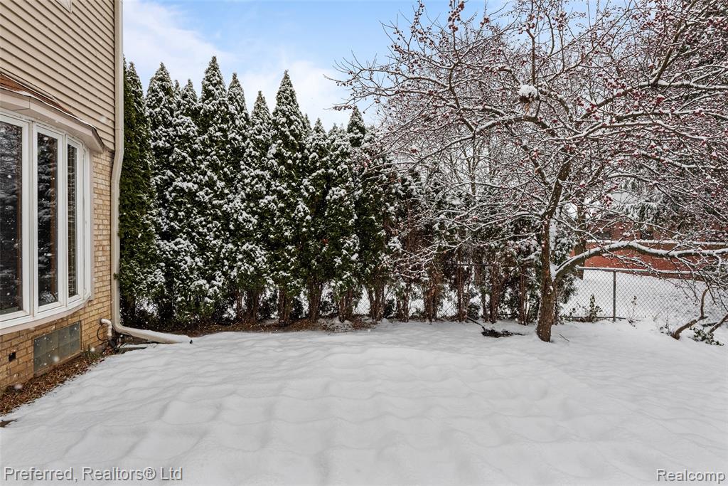45377 Twining Street, Canton, MI 48187 — Photo 43