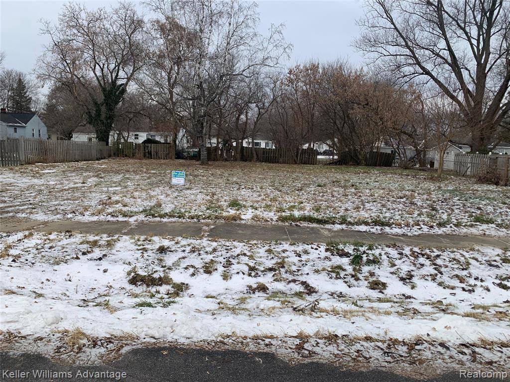 1334 Alberta Avenue, Burton, MI 48509 — Photo 3