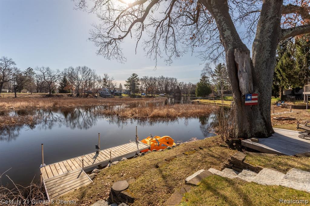 6084 BROCKWAY Street, Commerce Twp, MI 48382 — Photo 40