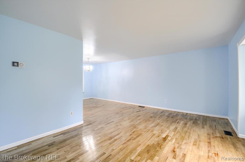 732 E Grand Blanc Road, Grand Blanc, MI 48439 — Photo 4