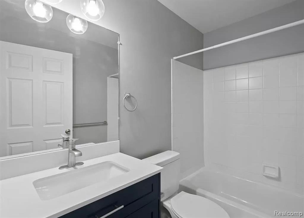 22039 ATLANTIC POINTE, Farmington Hills, MI 48336 — Photo 13