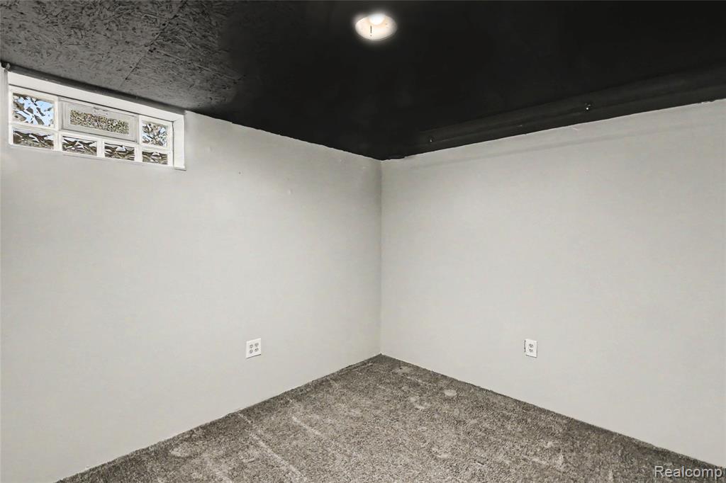 502 Carrier Street, Lansing, MI 48906 — Photo 16