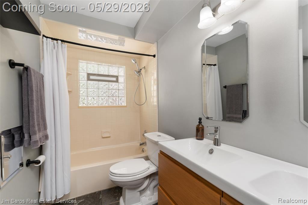22801 Lake Boulevard, Saint Clair Shores, MI 48082 — Photo 23
