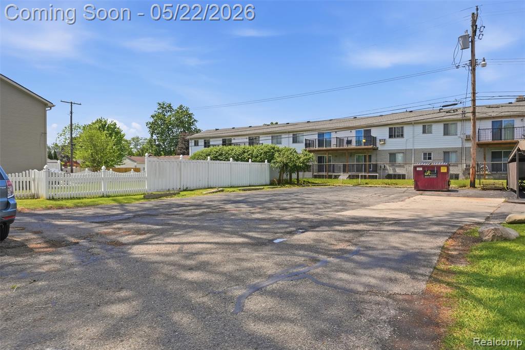 15055 Hubbard Street, 35, Livonia, MI 48154 — Photo 37