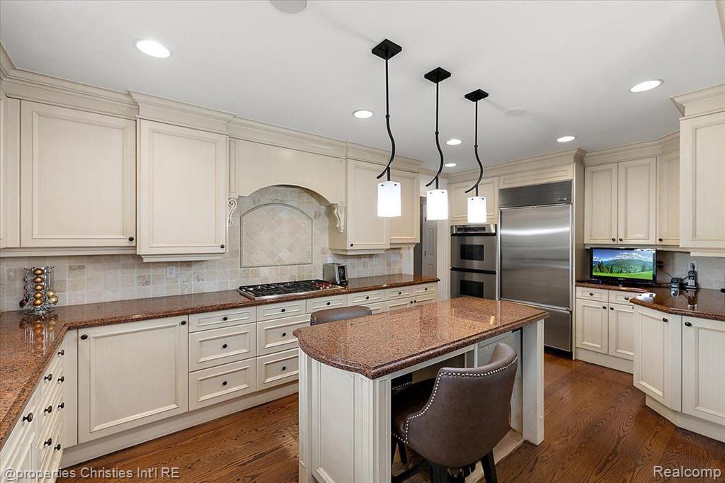 4889 ARDMORE Drive, Bloomfield Hills, MI 48302 — Photo 15