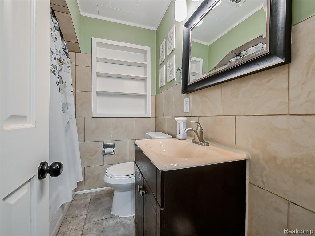 4205 Syracuse Street, Dearborn Heights, MI 48125 — Photo 14