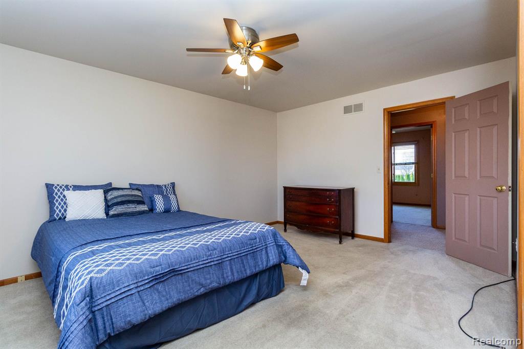 53071 SPRINGHILL MEADOWS Drive, Macomb, MI 48042 — Photo 27
