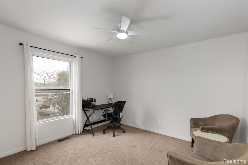 649 Lounsbury Avenue, Pontiac, MI 48340 — Photo 18