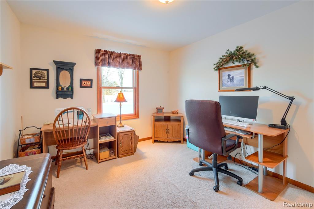 6941 Lake Pleasant Road, North Branch, MI 48461 — Photo 23