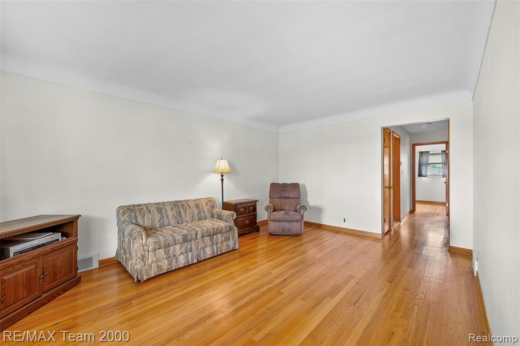 6514 Maple Street, Dearborn, MI 48126 — Photo 7