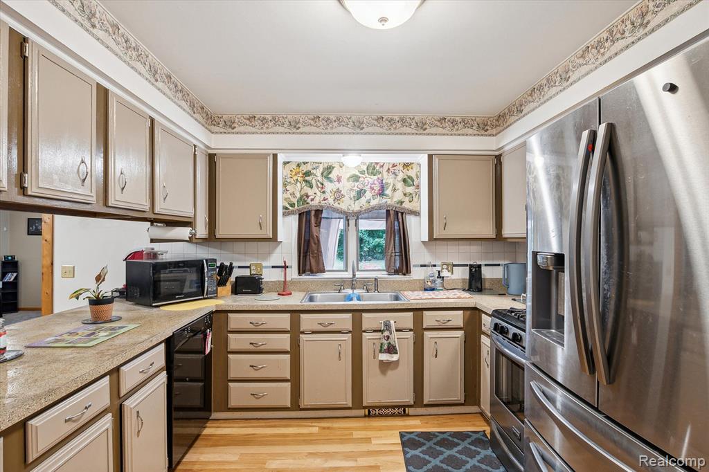 9940 MARTZ Road, Ypsilanti, MI 48197 — Photo 11