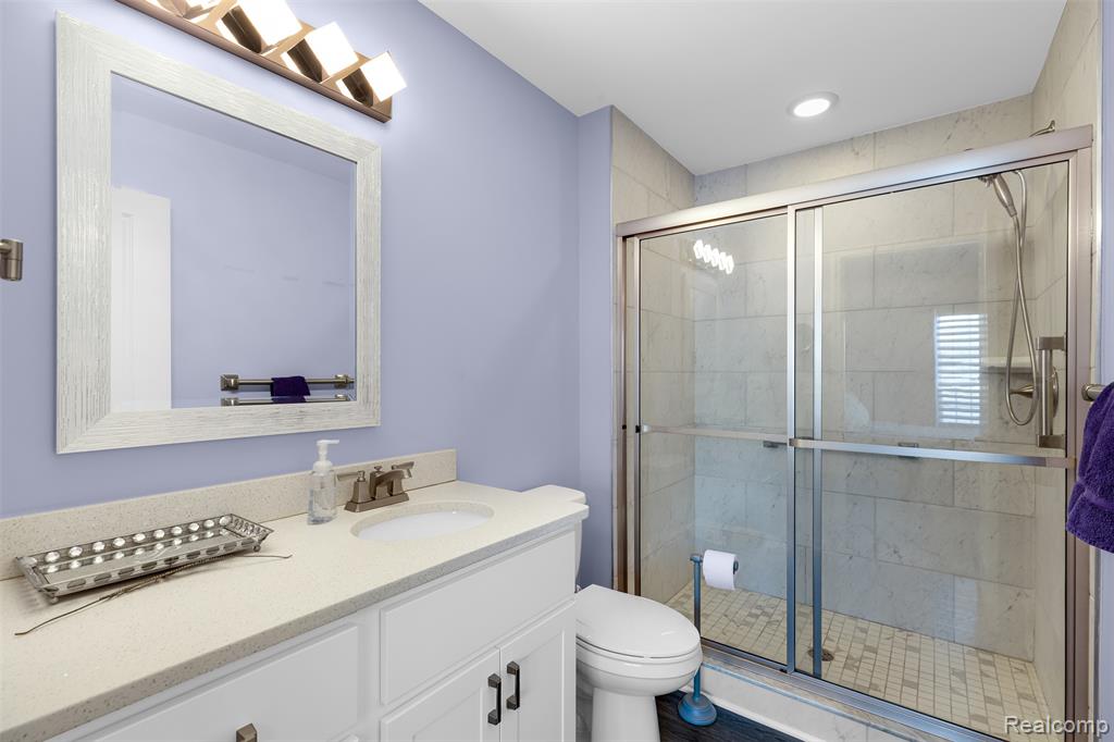 13407 Shire Lane, 27, Southgate, MI 48195 — Photo 11