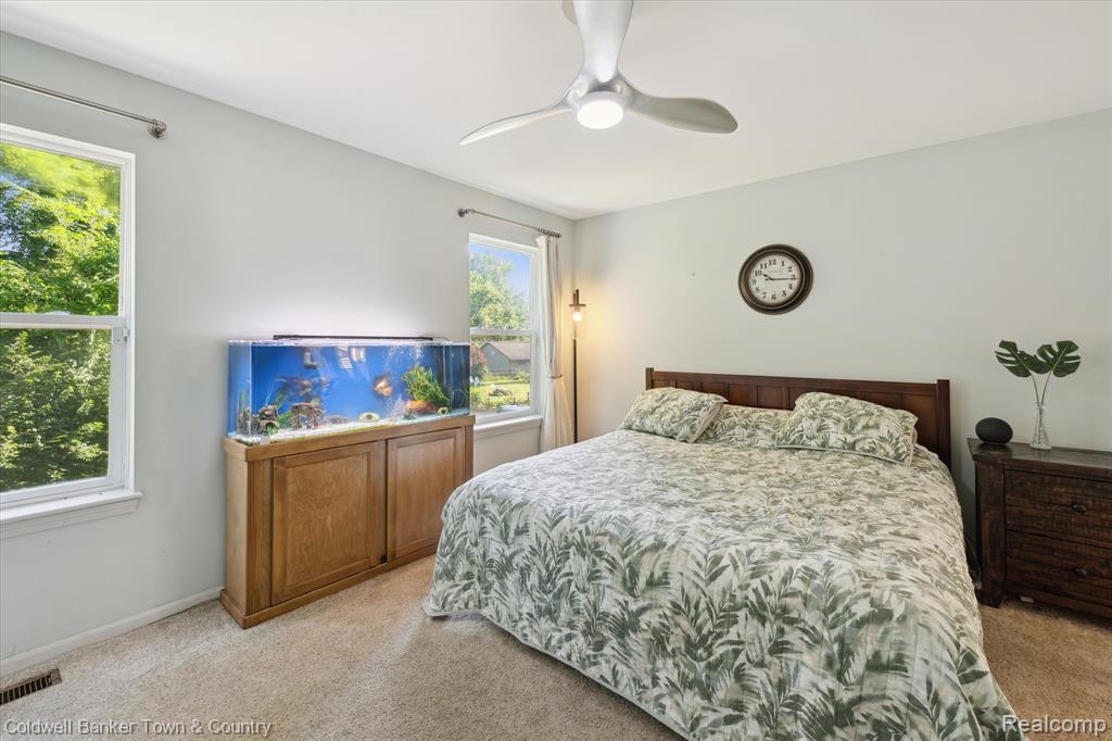 4577 Oaklawn Drive, Pinckney, MI 48169 — Photo 18
