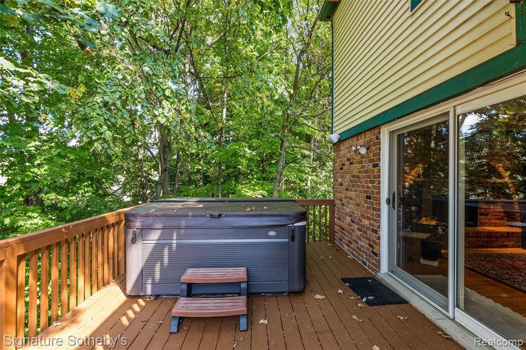 5160 Greenbriar Drive, West Bloomfield, MI 48323 — Photo 38