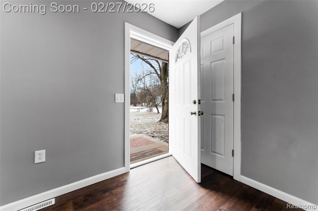 13515 Lenmoore Road, Belleville, MI 48111 — Photo 5