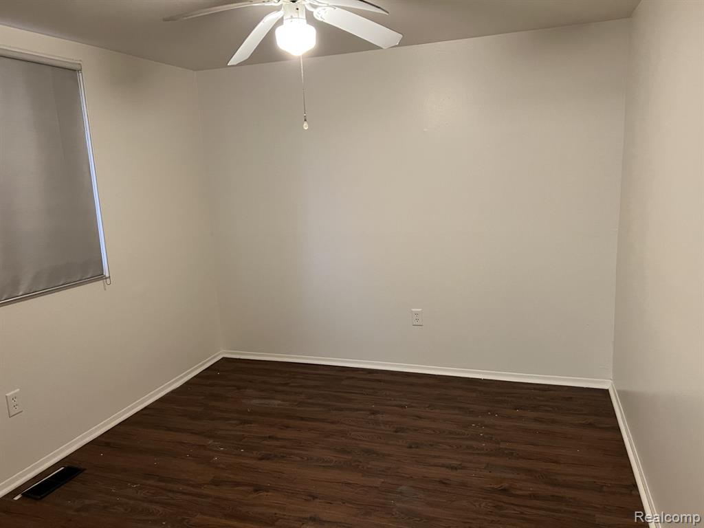 51815 8 Mile Road, Salem, MI 48167 — Photo 7