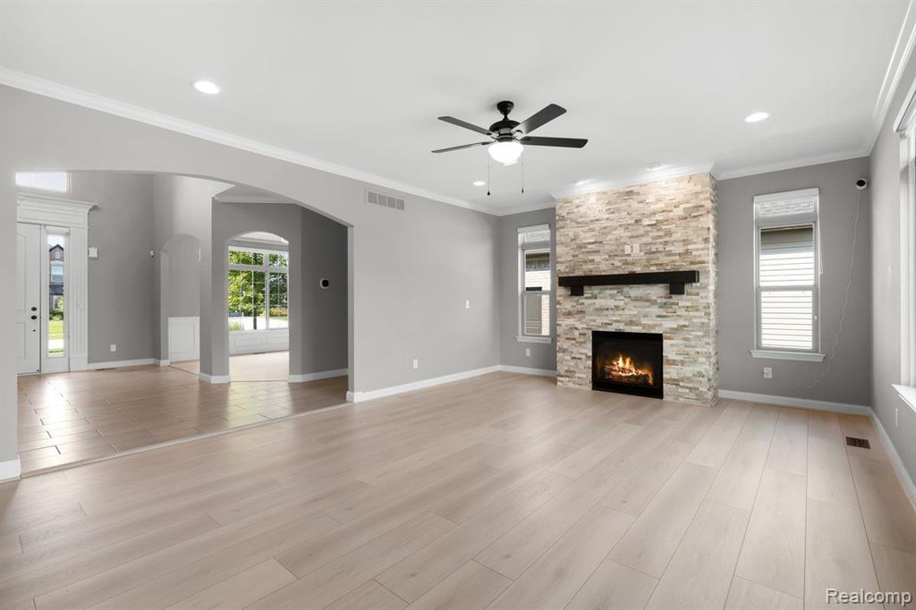 54806 BLACK HILLS Lane, Utica, MI 48316 — Photo 16