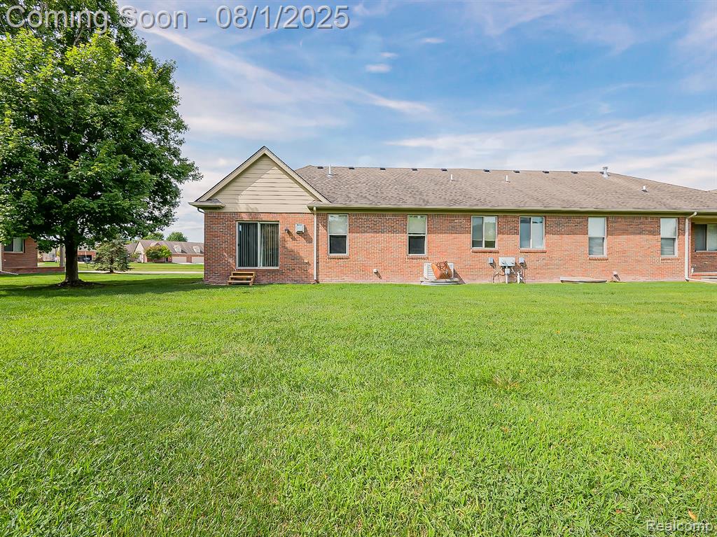 49798 Muskegon River Drive, Macomb, MI 48042 — Photo 21
