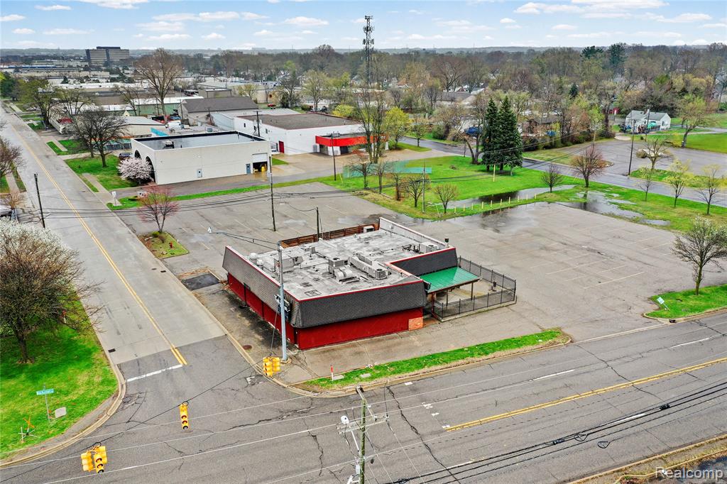 1090 Rochester Road, Troy, MI 48083 — Photo 42