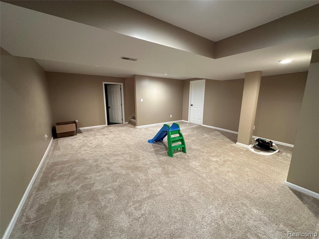 41827 Yeats Drive, Novi, MI — Photo 24
