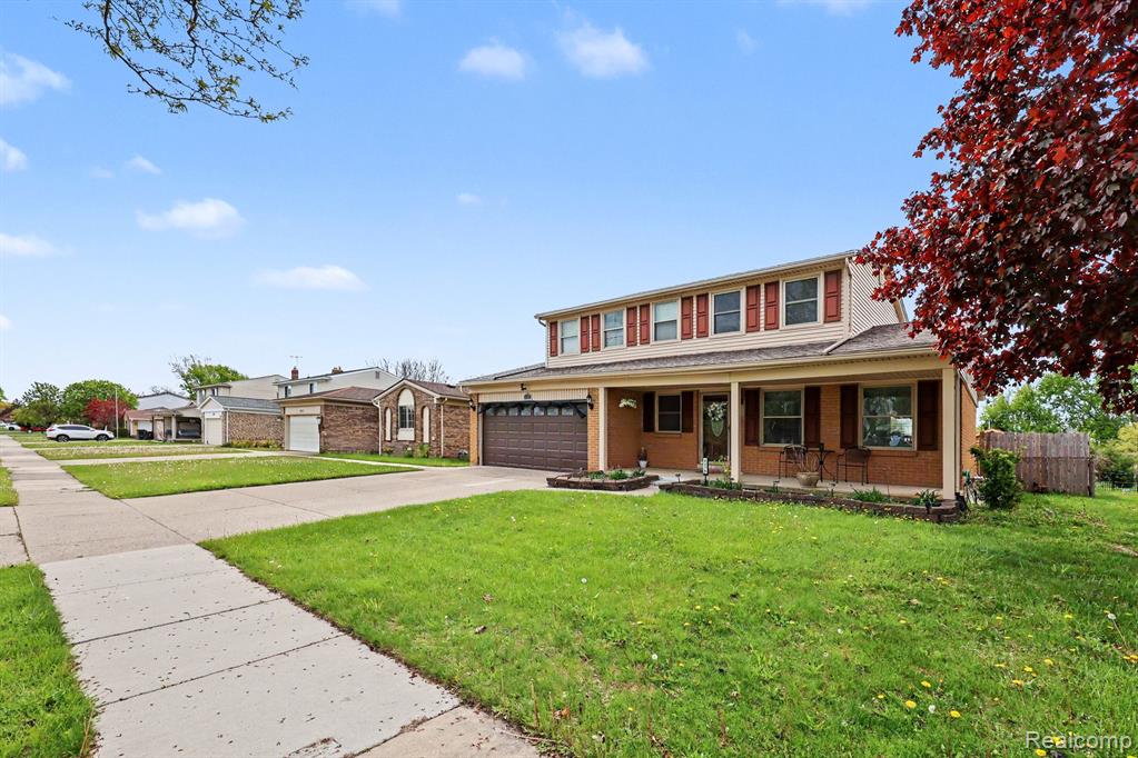 4274 Dickson Drive, Sterling Heights, MI 48310 — Photo 4
