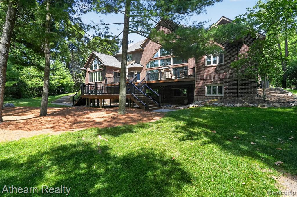 5326 Lake Forest Boulevard, Brighton, MI 48116 — Photo 7