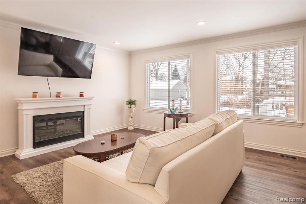 225 MUSSEY Street, Romeo, MI 48065 — Photo 4