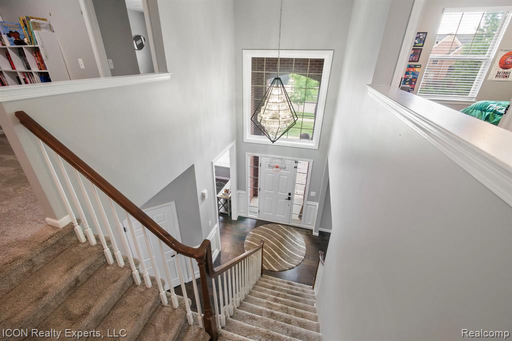 884 Grandview Drive, Commerce Twp, MI 48390 — Photo 21
