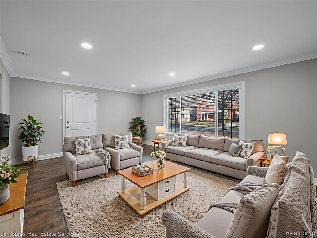 895 Harcourt Road, Grosse Pointe Park, MI 48230 — Photo 8