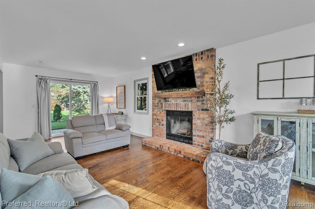 1211 CODY Circle, Saline, MI 48176 — Photo 12
