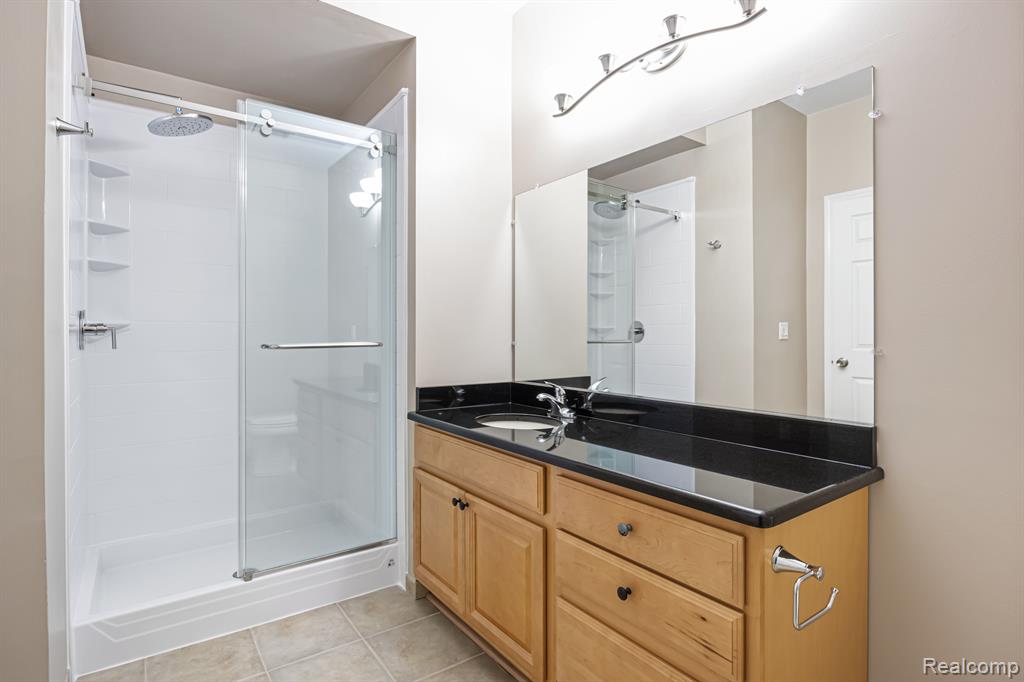3951 CORNERSTONE Drive, 165, Canton, MI 48188 — Photo 18